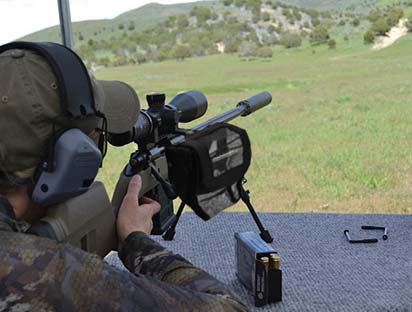 உங்கள் AR-15 ஐ எப்படி ஒரு முதலீட்டைப் போல நடத்துவது